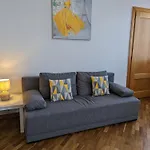 3-Bedroom Apt In Town Square